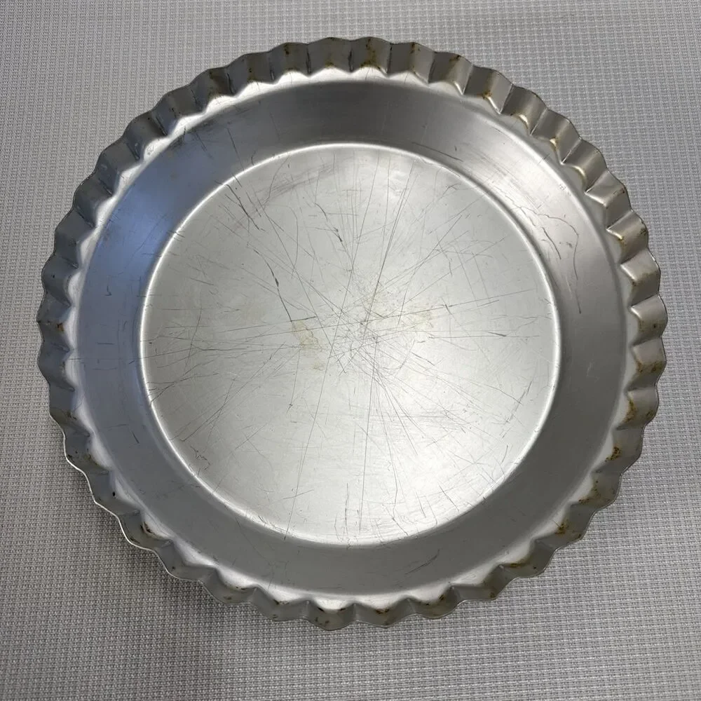 9-Piece Vintage Aluminum Bakeware Set - Mirro Ekcoloy Wear-Ever - MCM Kitchen
